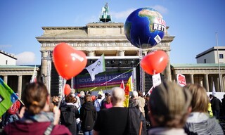 Ενεργειακή κρίση: Χιλιάδες διαδηλωτές στη Γερμανία ζητούν δίκαιη κατανομή των επιδοτήσεων