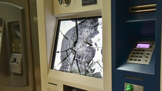 Βανδαλισμός στο σταθμό του μετρό «Άγιος Ιωάννης» - Έσπασαν μηχανήματα και ΑΤΜ
