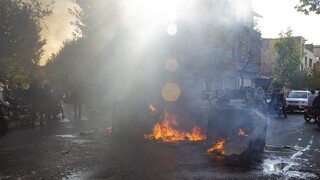 Ιράν: Πυρά κατά διαδηλωτών σε διαμαρτυρία για καταγγελόμενο βιασμό από αστυνομικό