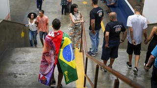 Βραζιλία: Άνοιξαν οι κάλπες για τον δεύτερο γύρο των προεδρικών εκλογών