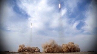 Drone και βαλλιστικούς πυραύλους «σχεδιάζει» να στείλει το Ιράν στη Ρωσία