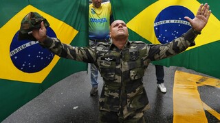 Βραζιλία: «Να επέμβει ο στρατός» ζητούν οι υποστηρικτές Μπολσονάρου