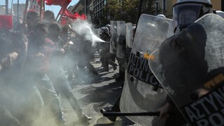 Θεσσαλονίκη: Επεισόδια μεταξύ κουκουλοφόρων και αστυνομικών