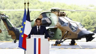 Γιατί ο Μακρόν πιστεύει πως τα πυρηνικά όπλα της Γαλλίας θα σώσουν την Ευρώπη