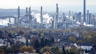 Εκπομπές άνθρακα: Σε επίπεδα ρεκόρ το 2022 - «Καμπανάκι» για τη θερμοκρασία