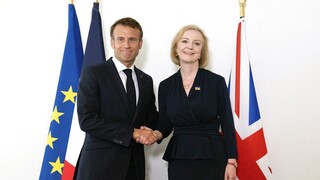 Γαλλία και Βρετανία κοντά σε συμφωνία για τη διέλευση μεταναστών μέσω της Μάγχης