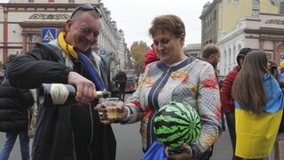 Το καρπούζι σύμβολο ελπίδας των Ουκρανών μετά την επανάκτηση της Χερσώνας