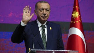 Ο Ερντογάν προειδοποίησε και για χερσαία επιχείρηση σε Συρία και Ιράκ