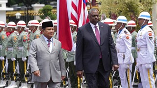 Τετ α τετ των υπουργών Άμυνας ΗΠΑ και Κίνας στην Καμπότζη