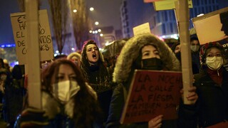 Ισπανία: Χιλιάδες διαδηλωτές κατά της βίας εναντίον των γυναικών