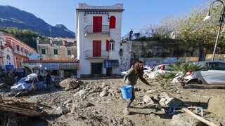 Ιταλία: Επτά νεκροί στην Ίσκια - Πλάνα από drone αποκαλύπτουν την καταστροφή