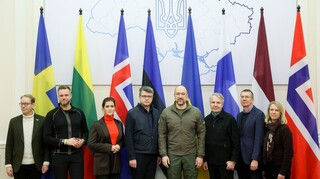 Επτά ΥΠΕΞ στο Κίεβο - Διπλασιασμό αμυντικών δαπανών στην ΕΕ ζητά η Εσθονία