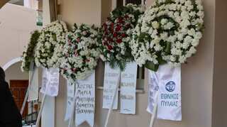 Κρήτη: «Τελευταίο αντίο» στην 21χρονη Έμμα – Ανείπωτη θλίψη στο νησί
