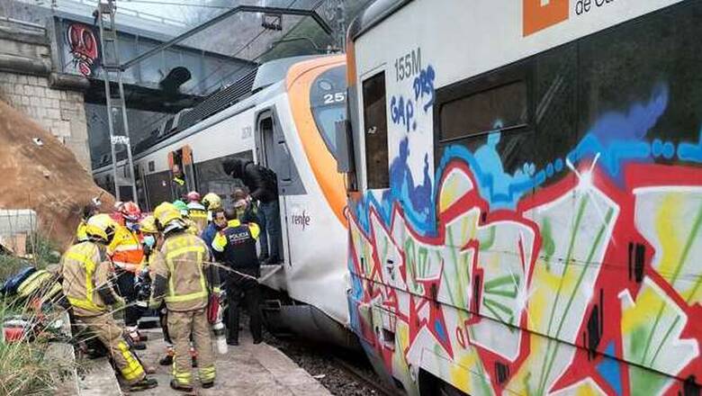 Ισπανία: Σύγκρουση τρένων στην Καταλονία - Δεκάδες τραυματίες
