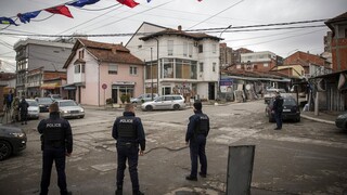 Κόσοβο: Αποφασισμένοι να παραμείνουν στα οδοφράγματα οι Σέρβοι