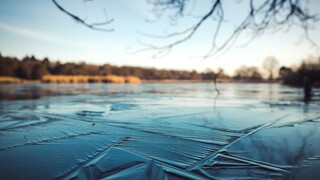Βρετανία: Σε κρίσιμη κατάσταση τέσσερα παιδιά που έπεσαν μέσα σε παγωμένη λίμνη