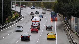 Όλα όσα πρέπει να γνωρίζετε για τα τέλη κυκλοφορίας: Τι ισχύει για τα ακίνητα οχήματα
