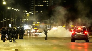 Βραζιλία: Συγκρούσεις αστυνομικών με οπαδούς του απερχόμενου προέδρου Μπολσονάρου
