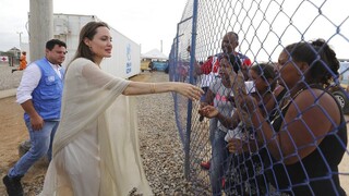 Αντζελίνα Τζολί: Φεύγει από την Ύπατη Αρμοστεία για τους Πρόσφυγες - Για ποιο λόγο