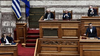 Live Προϋπολογισμός 2023: Η «μητέρα των μαχών» σήμερα στη Βουλή – Τι θα πουν Μητσοτάκης και Τσίπρας