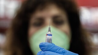 Μαγιορκίνης: Η πανδημία πλησιάζει σε φάση ενδημικότητας - Σε δύο χρόνια τα εμβόλια «παν-κορωνοϊού»