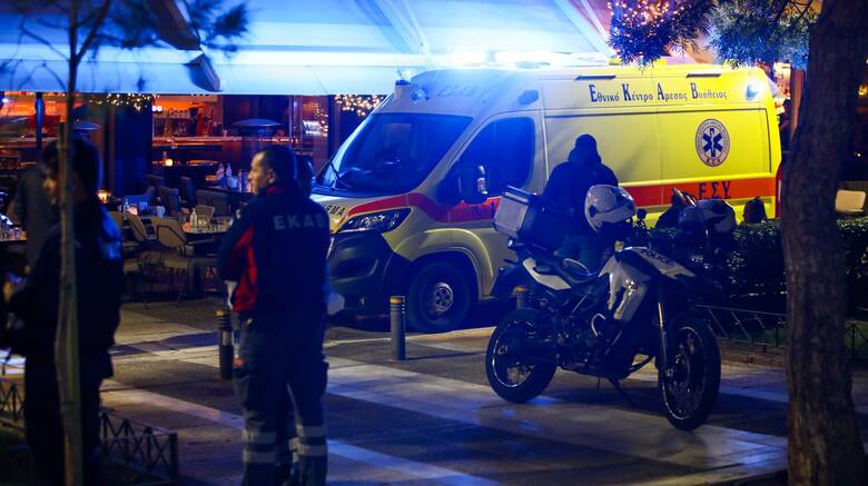 Πυροβολισμοί στη Νέα Σμύρνη: Δύο οι νεκροί, μία γυναίκα τραυματίας - CNN.gr