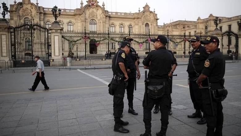 Πολιτική κρίση στο Περού: Έξι συλλήψεις, ανάμεσά τους και τρεις στρατηγοί