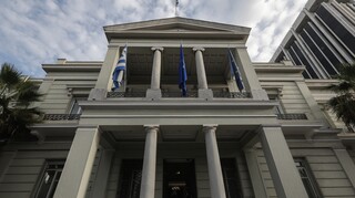 ΥΠΕΞ κατά Τσαβούσογλου: Ωμή και πρωτόγνωρη απειλή βίας - Η Ελλάδα προτάσσει τους κανόνες