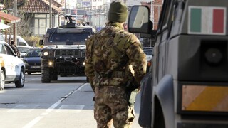 Κόσοβο: «Σωτήρια» η παρέμβαση ΗΠΑ και ΕΕ - Αποσύρθηκαν οδοφράγματα και άνοιξαν διαβάσεις