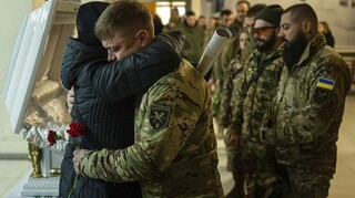 Ρωσία: 3.000 άμαχοι νεκροί στη Μαριούπολη από τον ουκρανικό στρατό