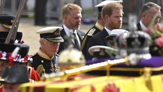 Πρίγκιπας Χάρι: Τα τελευταία του λόγια στη βασίλισσα στο τελευταίο «αντίο» στο Μπαλμόραλ