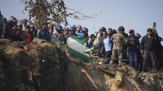 Συντριβή αεροσκάφους στο Νεπάλ: Οι πρώτες εικόνες από το σημείο της τραγωδίας