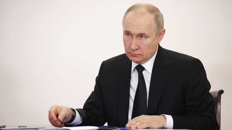 Πούτιν: «Θετική η δυναμική» της ρωσικής επίθεσης στην Ουκρανία