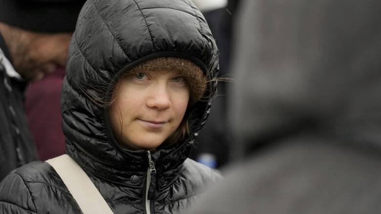 Γκρέτα Τούνμπεργκ: Αφέθηκε ελεύθερη μετά από ώρες για τις διαδηλώσεις στο Λούτσερατ