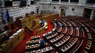 Βουλή: Ψηφίστηκε το νομοσχέδιο για την Πολυεπίπεδη Διακυβέρνηση
