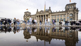 Γερμανία: Γιατί οι Ένοπλες Δυνάμεις της χώρας βρίσκονται σε ελεύθερη πτώση