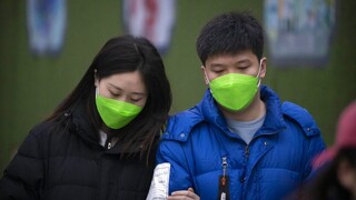 Η Κίνα ανακοίνωσε μείωση 80% στους ημερήσιους θανάτους από κορωνοϊό