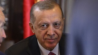 Ερντογάν: Υποστηρίζει πως δικαιούται τρίτη υποψηφιότητα για την προεδρία