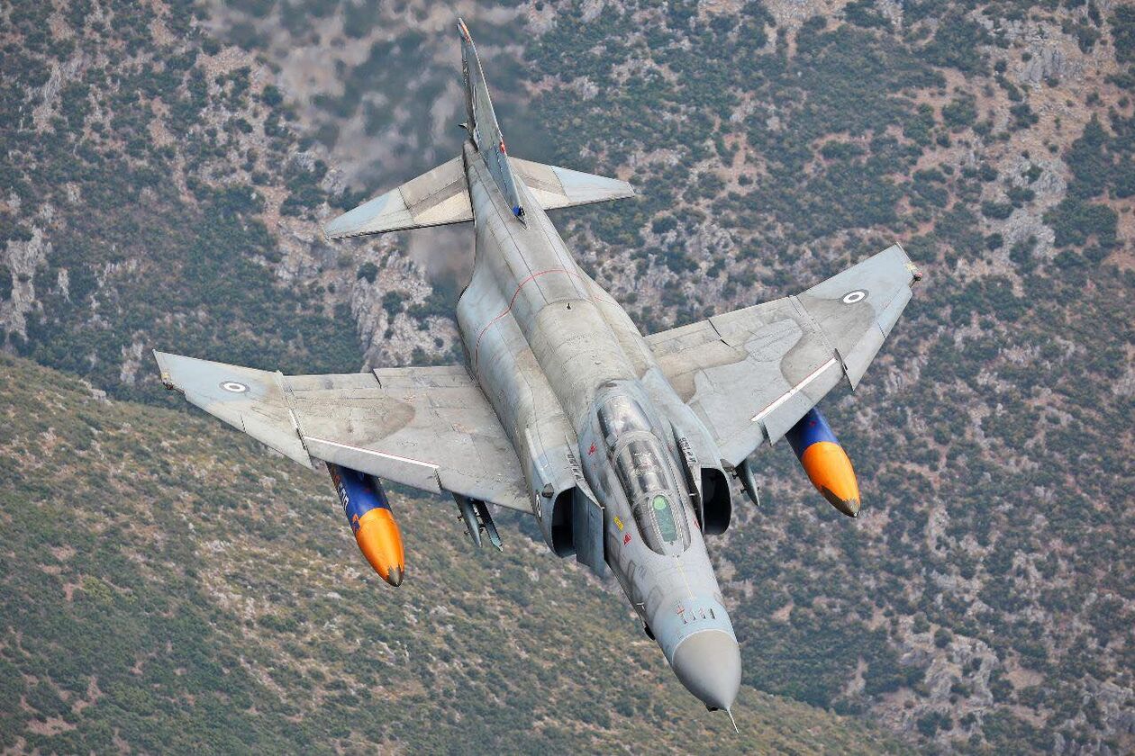Πτώση F-4 Phantom: Αυτό είναι το μοιραίο αεροσκάφος (Photos)