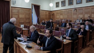 Βουλή: Πρώτη αποχώρηση των βουλευτών του ΣΥΡΙΖΑ από ψηφοφορία