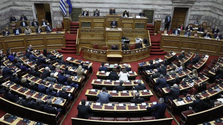Σύγχυση μεταξύ των βουλευτών του ΣΥΡΙΖΑ για την αποχή από τις ψηφοφορίες