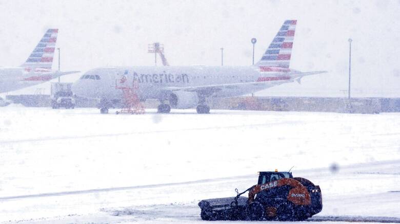 ΗΠΑ: Περισσότερες από 1.400 πτήσεις ακυρώθηκαν λόγω παγοθύελλας