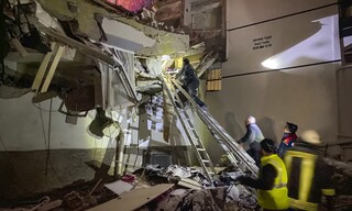 Σεισμός στην Τουρκία: Εικόνες – σοκ μετά την ισχυρή δόνηση – Κατέρρευσαν πολυκατοικίες
