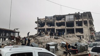 Σεισμός στην Τουρκία και τη Συρία: Νέα δόνηση 7,5 Ρίχτερ - Πάνω από 1.200 νεκροί