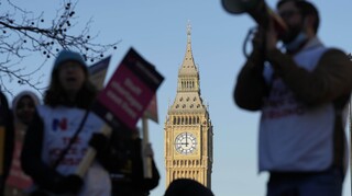 Βρετανία: «Παραλύει» το σύστημα υγείας λόγω απεργίας - Ακυρώθηκαν 90.000 ραντεβού