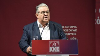 Κουτσούμπας: «Νέα Δημοκρατία και ΣΥΡΙΖΑ, δύο γάιδαροι μαλώνανε σε ξένο αχυρώνα»