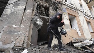 Η Ρωσία «σφυροκοπά» ξανά την Ουκρανία – Ομοβροντία πυραυλικών επιθέσεων