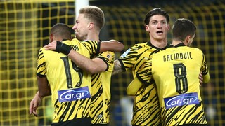 Super League: Η ΑΕΚ νίκησε 3-0 τον Λεβαδειακό, ισοπαλία 2-2 για τον ΠΑΟΚ στην Τρίπολη