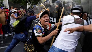 Περού: Στο «στόχαστρο» μέλη των δυνάμεων ασφαλείας που φέρονται να δολοφόνησαν διαδηλωτές