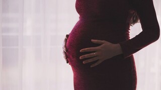 Άδεια μητρότητας: Επέκταση της από 6 σε 9 μήνες - Ποιες αφορά και που κάνουν αίτηση